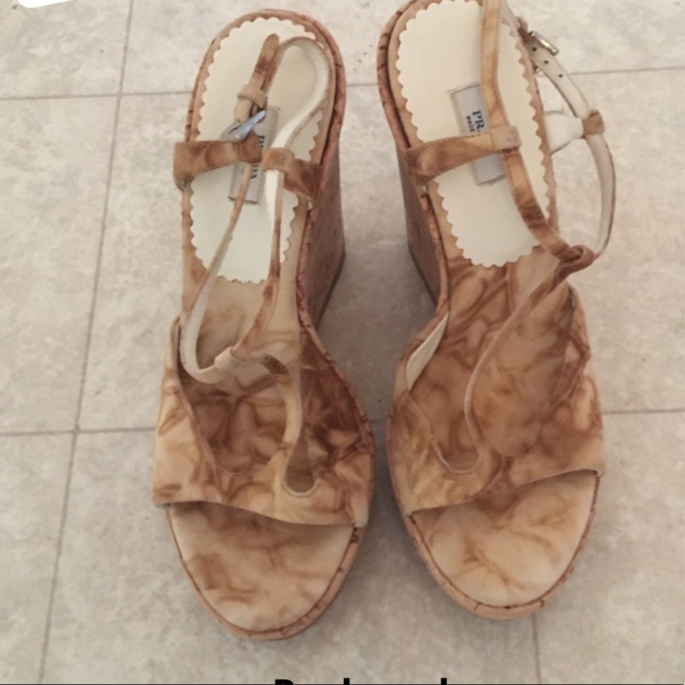 PRADA WEDGES ! SUPER CUTE / COMFORTABLE